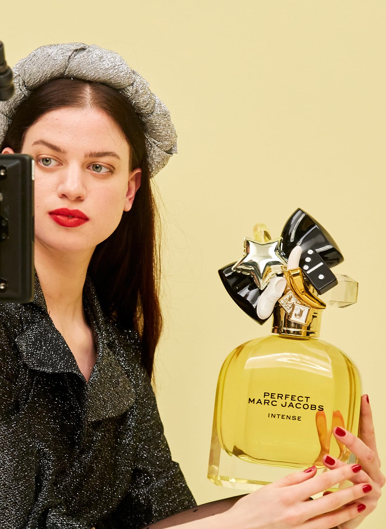 Marc Jacobs Perfect Intense Eau de Parfum – Woody Floral Women's Perfume – With Notes of Daffodil, Jasmine, Roasted Almonds & Sandalwood